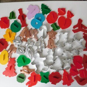 Mixed lot of 60  Plastic & Metals   Holiday Cookie Cutters Christmas